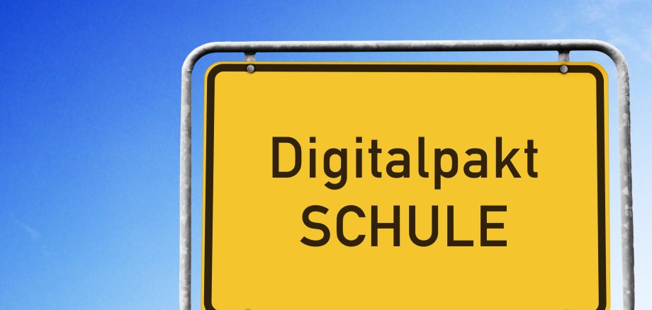 Ortsschild, Digitalpakt, Schule